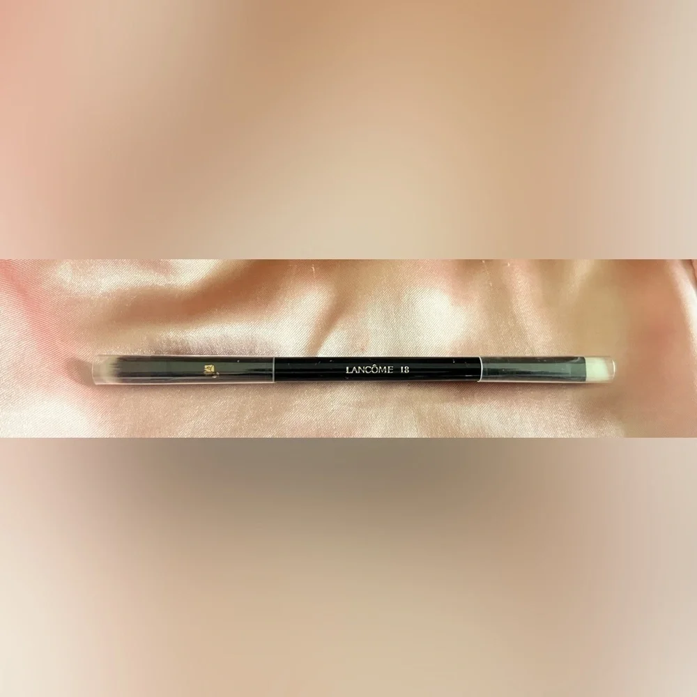 Lancôme-liner and shadow brush #18